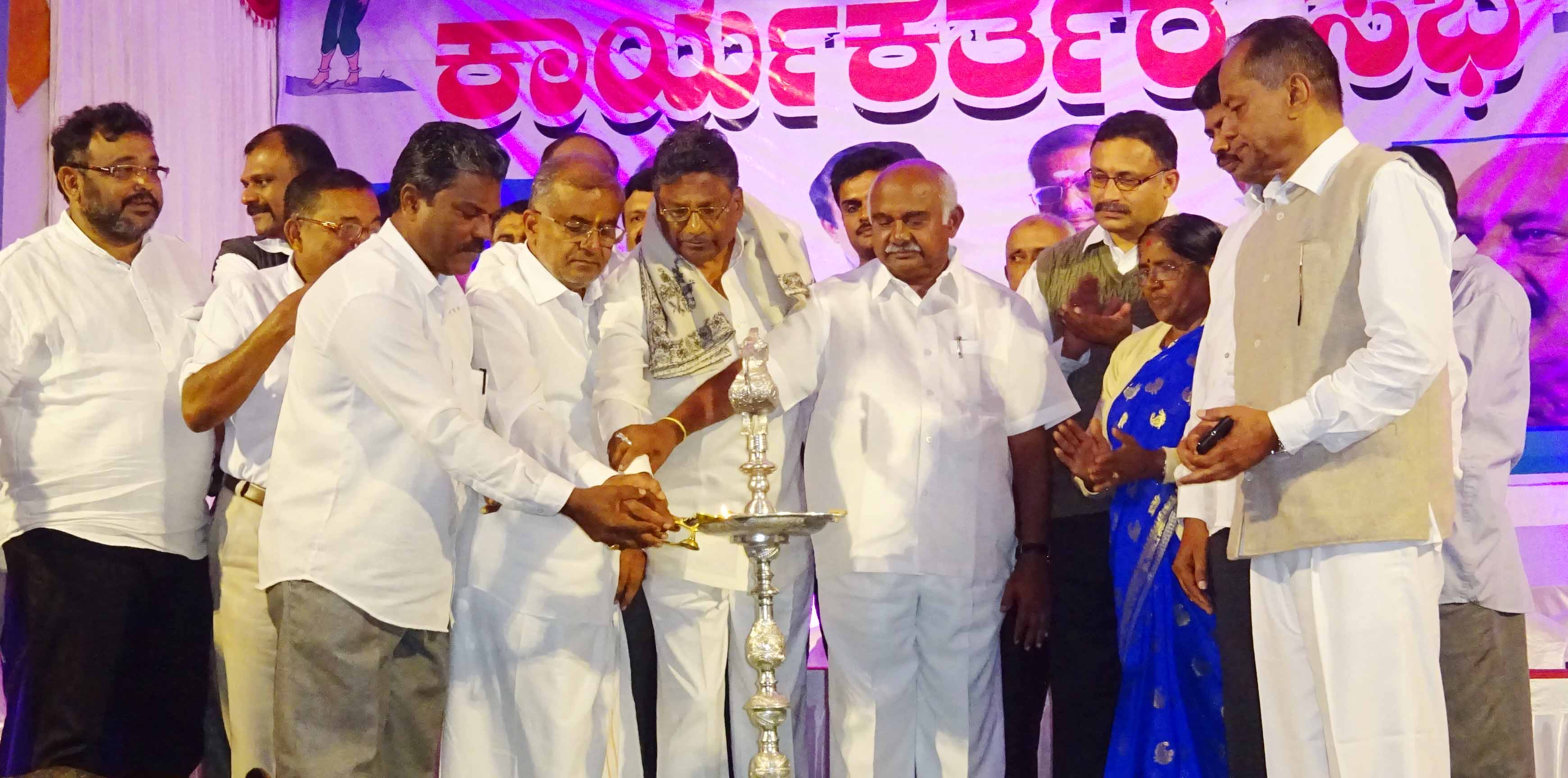 ಮುಖ್ಯಮಂತ್ರಿ ಸಿದ್ದರಾಮಯ್ಯ ವಿರುದ್ಧ ವಿಶ್ವನಾಥ್ ವಾಗ್ಧಾಳಿ